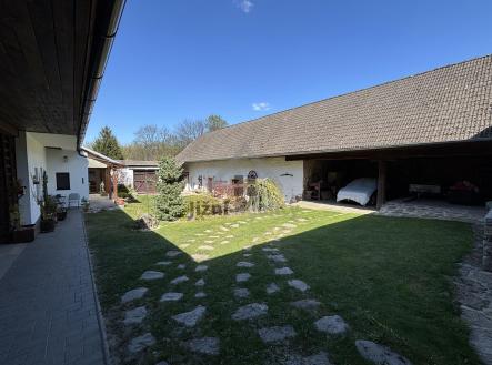 Prodej - dům/vila, 300 m²