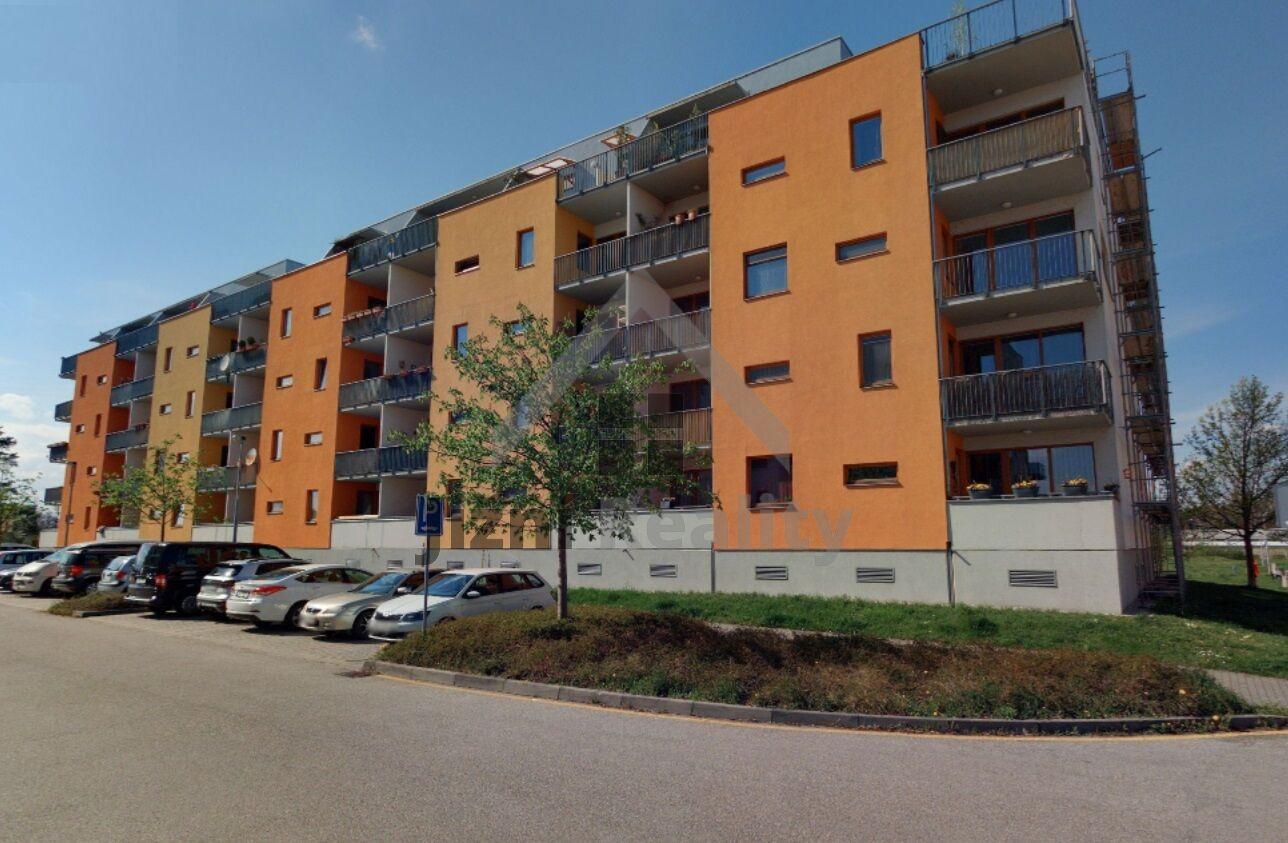 Byt 3+kk, 94 m2, garáž, U Lučního jezu, ČB