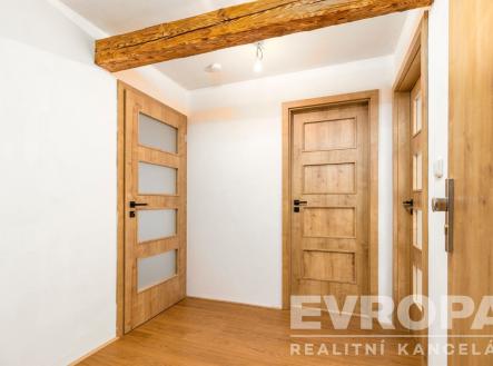 . | Prodej - dům/vila, 307 m²