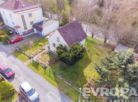 pohled z dronu | Prodej - dům/vila, 141 m²