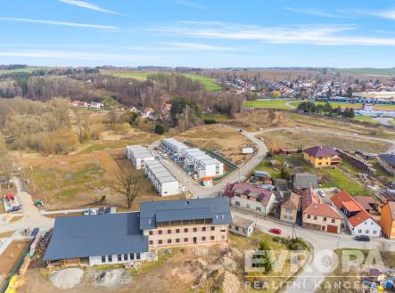 vnější prostor s rezidenční pohled | Prodej - pozemek pro bydlení, 742 m²