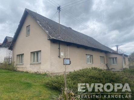 venkovní obytný prostor s trávník | Prodej - dům/vila, 125 m²