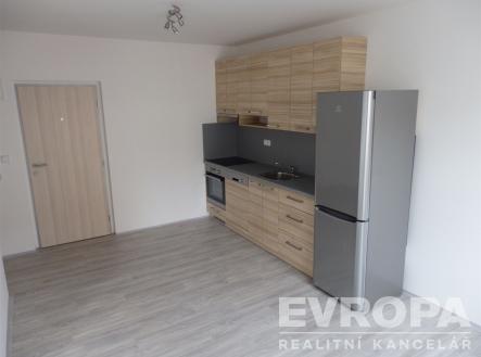 . | Pronájem bytu, 1+kk, 30 m²