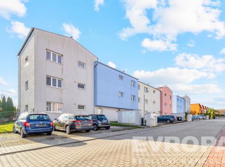 . | Prodej bytu, 2+1, 64 m²