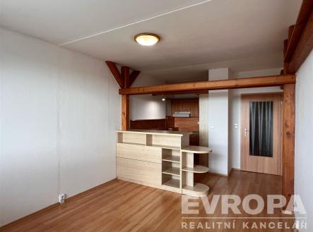 . | Pronájem bytu, garsoniéra, 32 m²