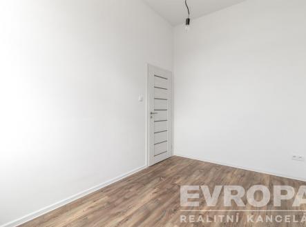 . | Pronájem bytu, 2+kk, 43 m²