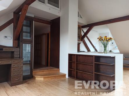 . | Pronájem bytu, 5+kk, 188 m²