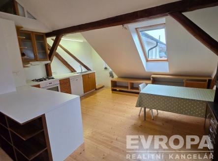 . | Pronájem bytu, 5+kk, 188 m²
