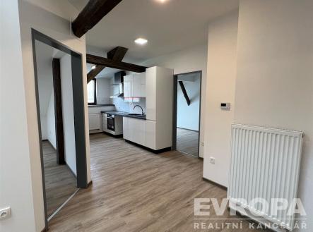 . | Pronájem bytu, 3+kk, 60 m²