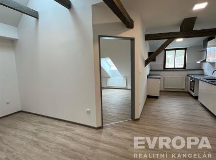 . | Pronájem bytu, 3+kk, 60 m²
