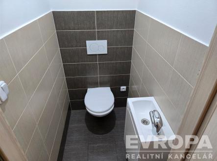 . | Pronájem bytu, 3+kk, 62 m²