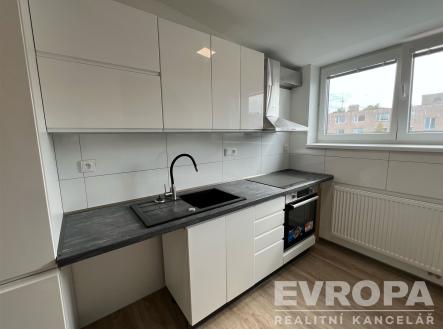 . | Pronájem bytu, 3+kk, 60 m²
