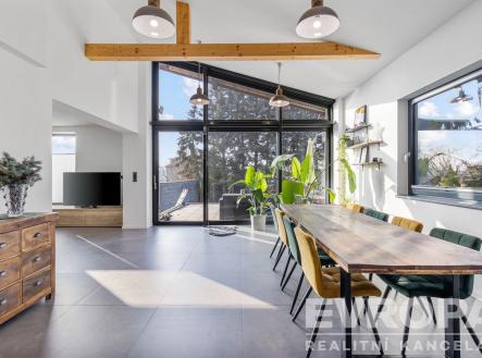 . | Prodej - dům/vila, 307 m²