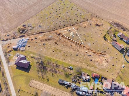 Prodej - pozemek pro bydlení, 592 m² obrázek