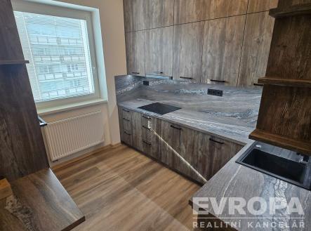 . | Pronájem bytu, 3+1, 90 m²