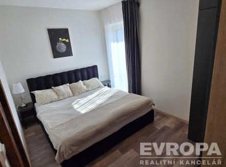 . | Pronájem bytu, 2+kk, 55 m²