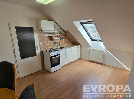 . | Pronájem bytu, 2+kk, 79 m²