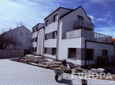 . | Pronájem bytu, 2+kk, 50 m²