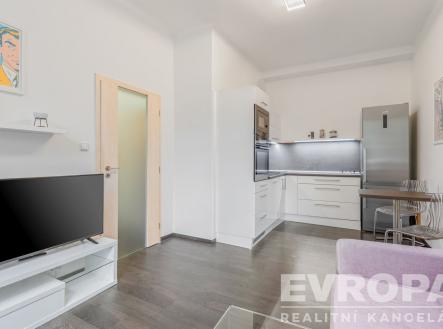 pokoj s kuch. koutem | Prodej bytu, 2+kk, 47 m²