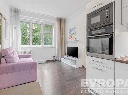 pokoj s kuch. koutem | Prodej bytu, 2+kk, 47 m²