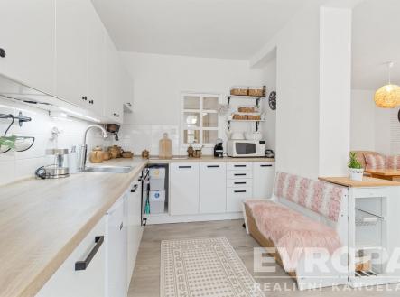 . | Prodej - dům/vila, 163 m²