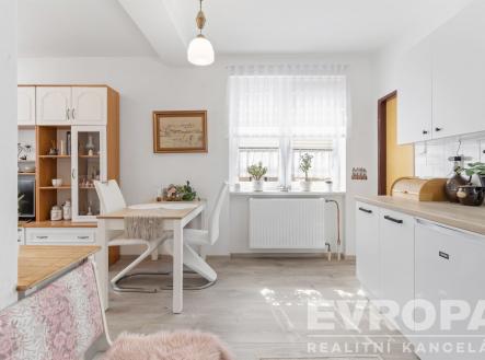 . | Prodej - dům/vila, 163 m²