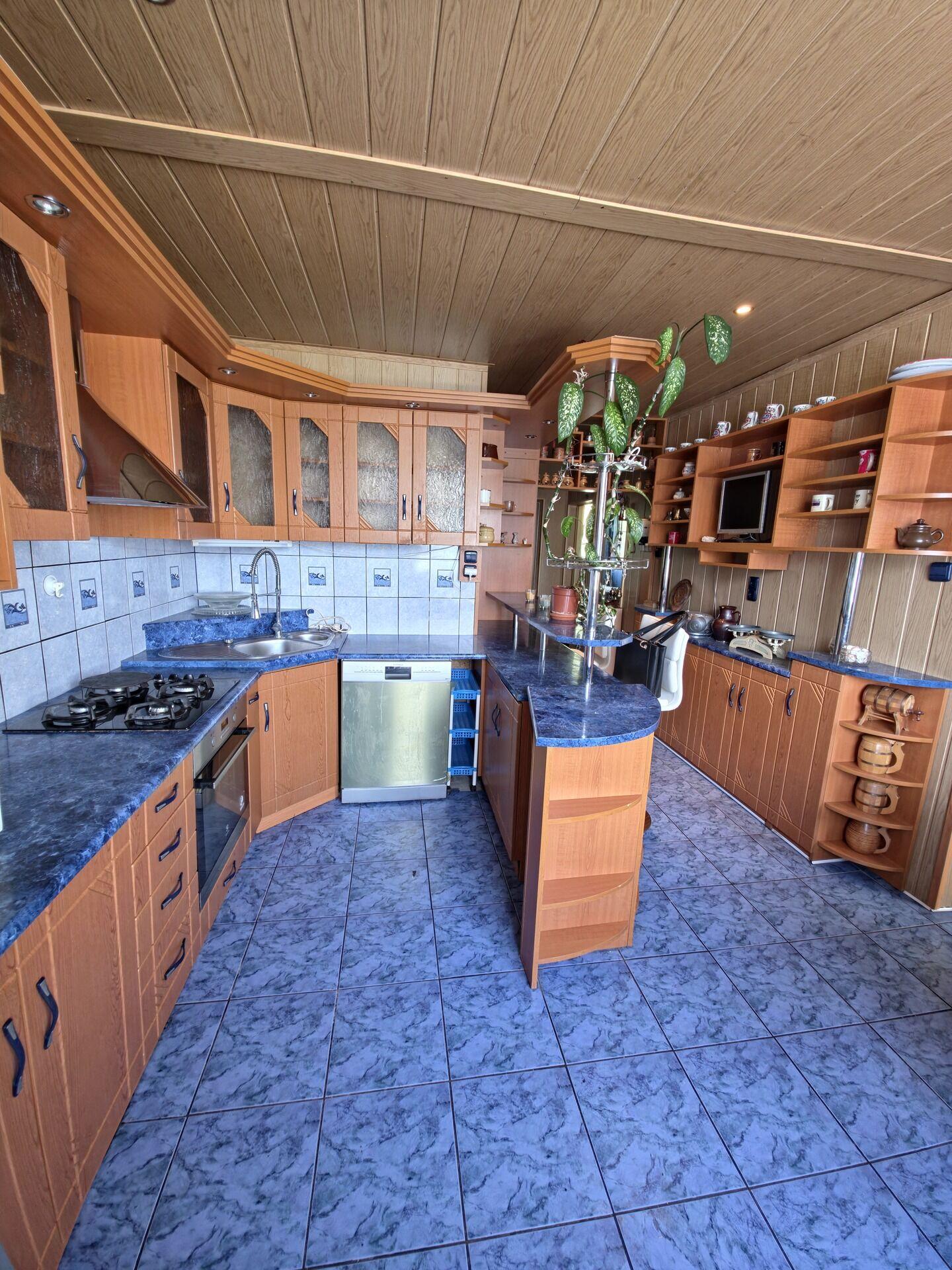 Prodej, osobní, byt 3+1+L, 81 m2, 2.podlaží, Za Chlumem, Bílina