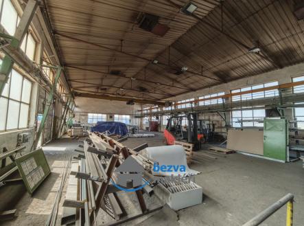 2 | Pronájem - komerční objekt, výroba, 526 m²