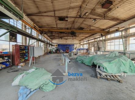 4 | Pronájem - komerční objekt, výroba, 526 m²