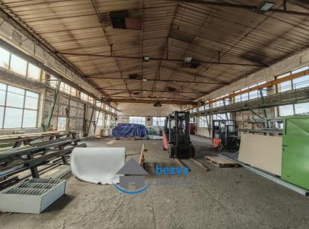 3 | Pronájem - komerční objekt, výroba, 480 m²