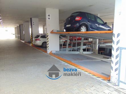 2 | Pronájem - malý objekt/garáž