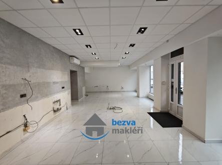 3 | Pronájem - obchodní prostor, 100 m²