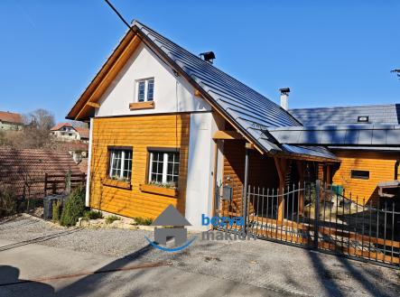 1 | Prodej - dům/vila, 195 m²