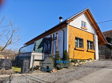 25 | Prodej - dům/vila, 195 m²