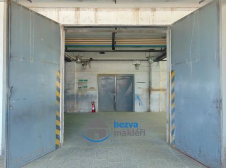 4 | Pronájem - komerční objekt, výroba, 377 m²