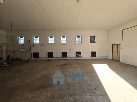 3 | Pronájem - komerční objekt, výroba, 80 m²