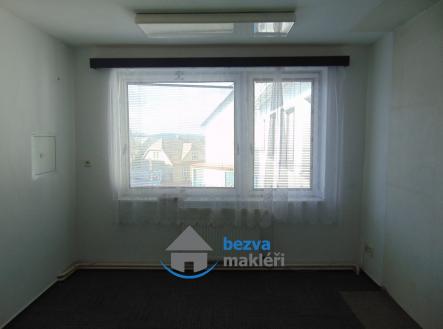 2 | Pronájem - kanceláře, 16 m²
