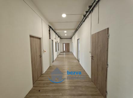 3 | Pronájem - komerční objekt, výroba, 48 m²