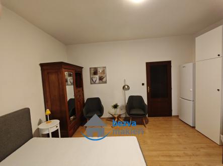 2 | Pronájem bytu, 1+kk, 22 m²