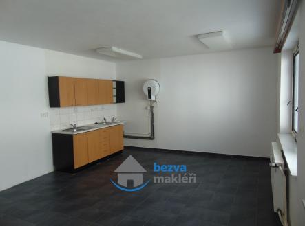4 | Pronájem - kanceláře, 60 m²