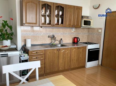kuchyň | Pronájem bytu, 2+1, 65 m²