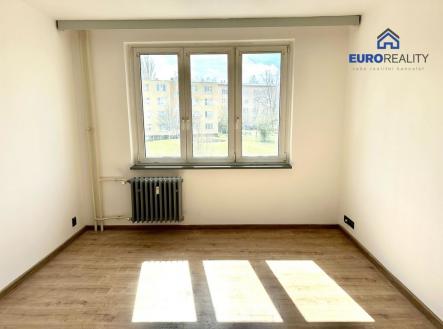 434925941-777429117376436-1744043937667105189-n.jpg | Pronájem bytu, 1+1, 35 m²