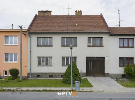exterier-5.jpg | Prodej bytu, 3+1, 979 m²