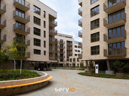 dvur-1.jpg | Pronájem bytu, 1+kk, 46 m²