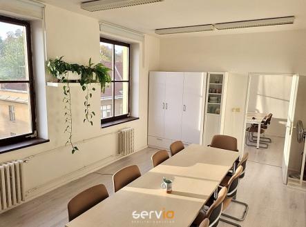 1000026922.jpg | Pronájem - kanceláře, 69 m²