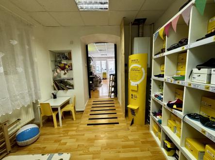 image2 | Pronájem - obchodní prostor, 40 m²