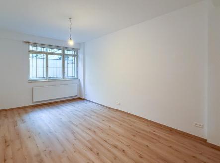 Pronájem bytu, 1+kk, 35 m² obrázek
