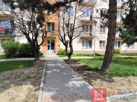 whatsapp-image-2026-04-17-at-15.03.11.jpeg | Pronájem bytu, 3+1, 71 m²