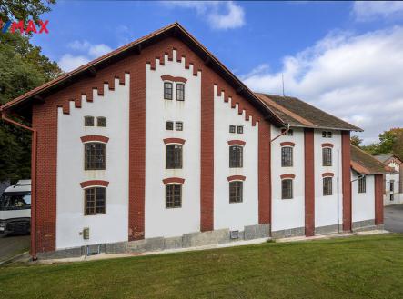 4-2.jpg | Prodej - skladovací prostor, 10 600 m²