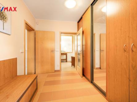 Prodej - dům/vila, 308 m²